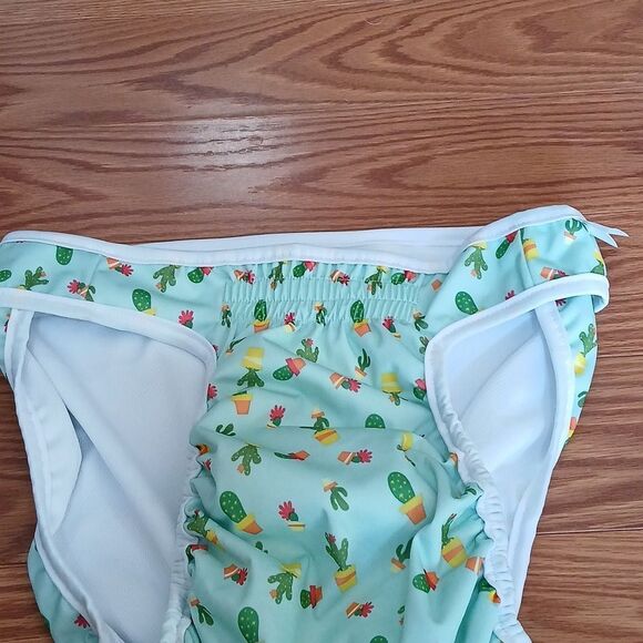 Pet Magasin cactus doggie reusable diaper Sz XL ( waist 25"-32") NWOT - Picture 3 of 7